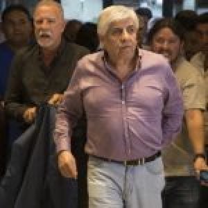 Argentina. Moyano no acepta la baja de salarios
