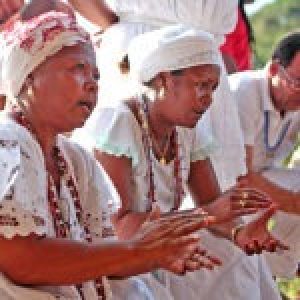 Brasil. En defensa de la vida, pueblos de terreiro lanzan manifiesto: «Fuera Bolsonaro y Mourão»