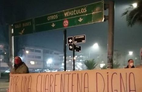 Chile. Al caer la noche, la protesta en regiones: Arica, Iquique, Antofagasta, La Serena, Valparaíso