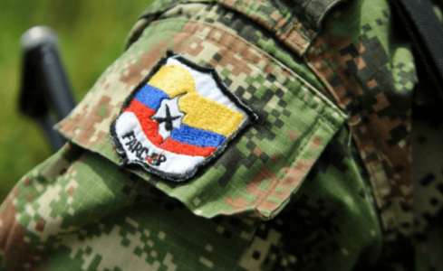 Colombia. Ex jefe guerrillero de las FARC analiza críticamente el «Acuerdo de Paz firmado por todos y por todas»