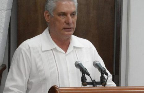 Cuba. Díaz-Canel: «¡Fuerza Cuba, que seguiremos viviendo, impulsando la economía y venciendo!»