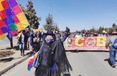 Bolivia: ¡Inútiles!