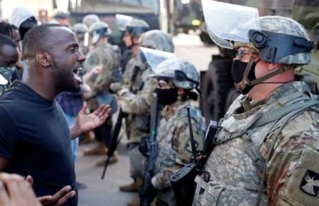 Estados Unidos. Debate en el Pentágono sobre uso de tropas frente a las protestas populares