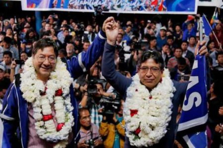 Bolivia: El MAS aplastó a la dictadura: Arce y Choquehuanca obtuvieron el 52,4% contra el 31,6% del derechista Mesa (vídeo)