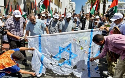 Policía marroquí impide protestas contra normalización con Israel