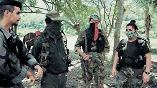 Ejército del Pueblo Paraguayo, el grupo guerrillero que enfrenta a la "democracia oligárquica" y mantiene secuestrado a un ex vicepresidente
