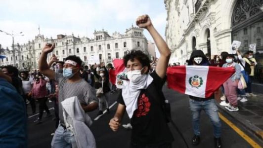 Perú. Un periodo preelectoral marcado por la anti política