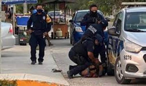 México. Una mujer murió tras ser sometida por la policía con la técnica del crimen de George Floyd