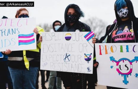 Estados Unidos. Arkansas: es delito la atención médica para jóvenes trans