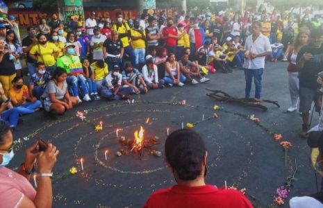 Colombia. Una fiesta de resistencia se tomó el Puente de las Mil Luchas en Cali