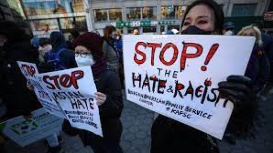 Estados Unidos. El Congreso aprueba una ley para combatir los crímenes de odio contra asiáticos