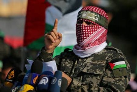 Vídeo: Niño palestino asusta a israelíes con su arma de juguete y diciendo que el jefe militar de Hamás, Abu Obadia «está en camino»