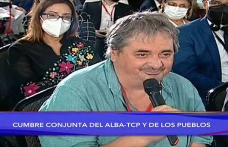 Venezuela. El alcalde del pueblo vasco de La Puebla de Bolíbar pidió ante Maduro, perdón por las atrocidades cometidas por Europa en América (video)