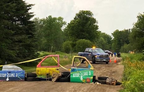 Estados Unidos. Activistas contra la construcción del oleoducto Línea 3 de Enbridge afirman que la empresa derramó productos químicos en el río Minesota