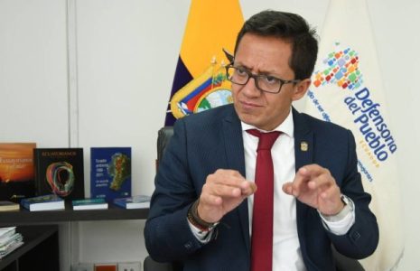 Ecuador. Carrión dice que está detenido porque se atrevió a desafiar al Gobierno de Moreno