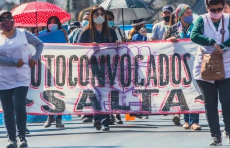 Argentina. La dignidad de las y los docentes de Salta muestran la miserabilidad del gobierno de esa provincia /Si hay salarios de hambre continuará la lucha (fotoreportaje)