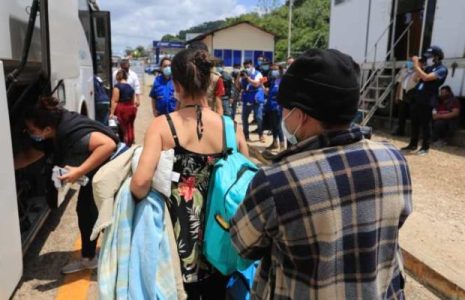 Honduras. “A la mayoría de mi familia la han matado”: el dramático testimonio de una persona deportada de Estados Unidos