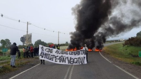 Nación Mapuche. Continúan múltiples manifestaciones y expresiones de repudio por el asesinato de Yordan Llempi y en contra de la militarización del Wallmapu