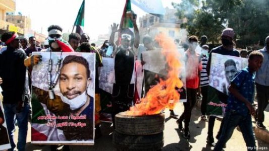 Sudán. Reprimen en protestas, hay 4 muertos y decenas de heridos