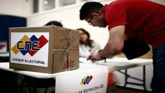 Venezuela. Nahum Fernández: Gran demostración de participación del pueblo barinés en elecciones /  Resultados en Barinas se darán a las 11:00 PM