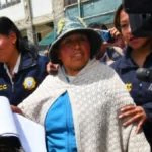 Bolivia. Exdirigente campesina denuncia detención ilegal