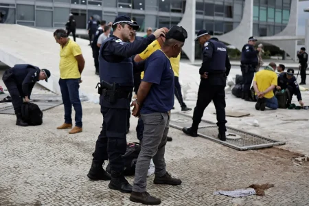 Brasil. Las fuerzas de seguridad de Brasil retomaron el control