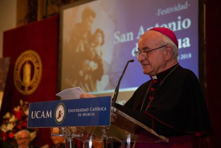 Cardenales y monseñores del Vaticano asesoraron a la secta católica Hazte Oír-El Yunque