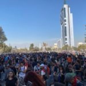 Chile. Pañuelazo feminista y manifestaciones estudiantiles: llegó el primer viernes de marzo