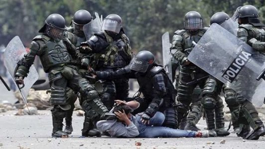 Colombia. Condena del Tribunal Permante de los Pueblos al Estado