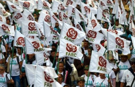 Colombia: Denuncian crisis no solo en la implementación del Acuerdo de Paz, sino en el partido FARC (vídeo)