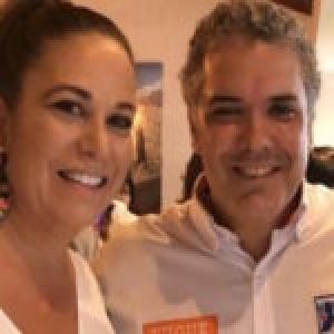 Colombia. Renuncia asesora del expresidente Álvaro Uribe vinculada a compra de votos y narcopolítica