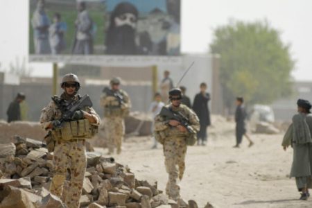 EE.UU. envía refuerzos militares a Afganistán