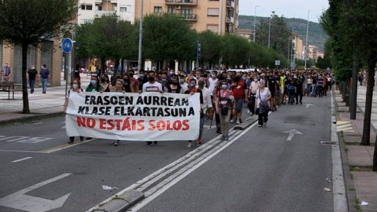 Euskal Herria: Manifestación masiva en Arrotxapea por las últimas detenciones