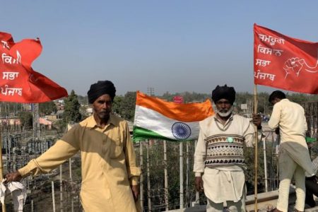 India: Campesinos realizan cortes en autopista a cien días del inicio de las protestas