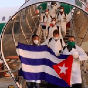 Internacional. Entre aplausos llega la brigada médica cubana para ayudar a combatir el coronavirus en Italia