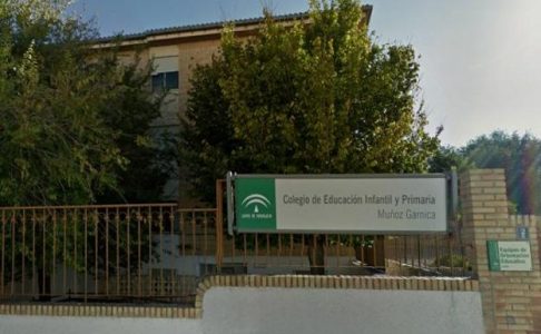 Jaén: Denuncian que Educación ha mentido en el caso del cierre del colegio Muñoz Garnica”
