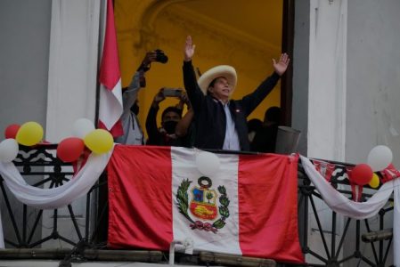 Perú: Pedro Castillo llama a la unidad "sin ganadores ni perdedores" / ¿Quién es Castillo?