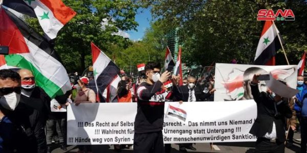 Sirios en Alemania condenan la decisión de prohibirles participar las en elecciones presidenciales