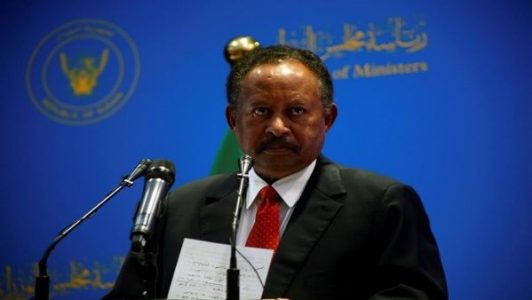 Sudán. Primer ministro renuncia en medio del golpe militar