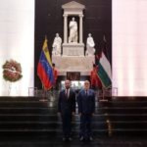 Venezuela. Embajador de Palestina rindió honores a Simón Bolívar